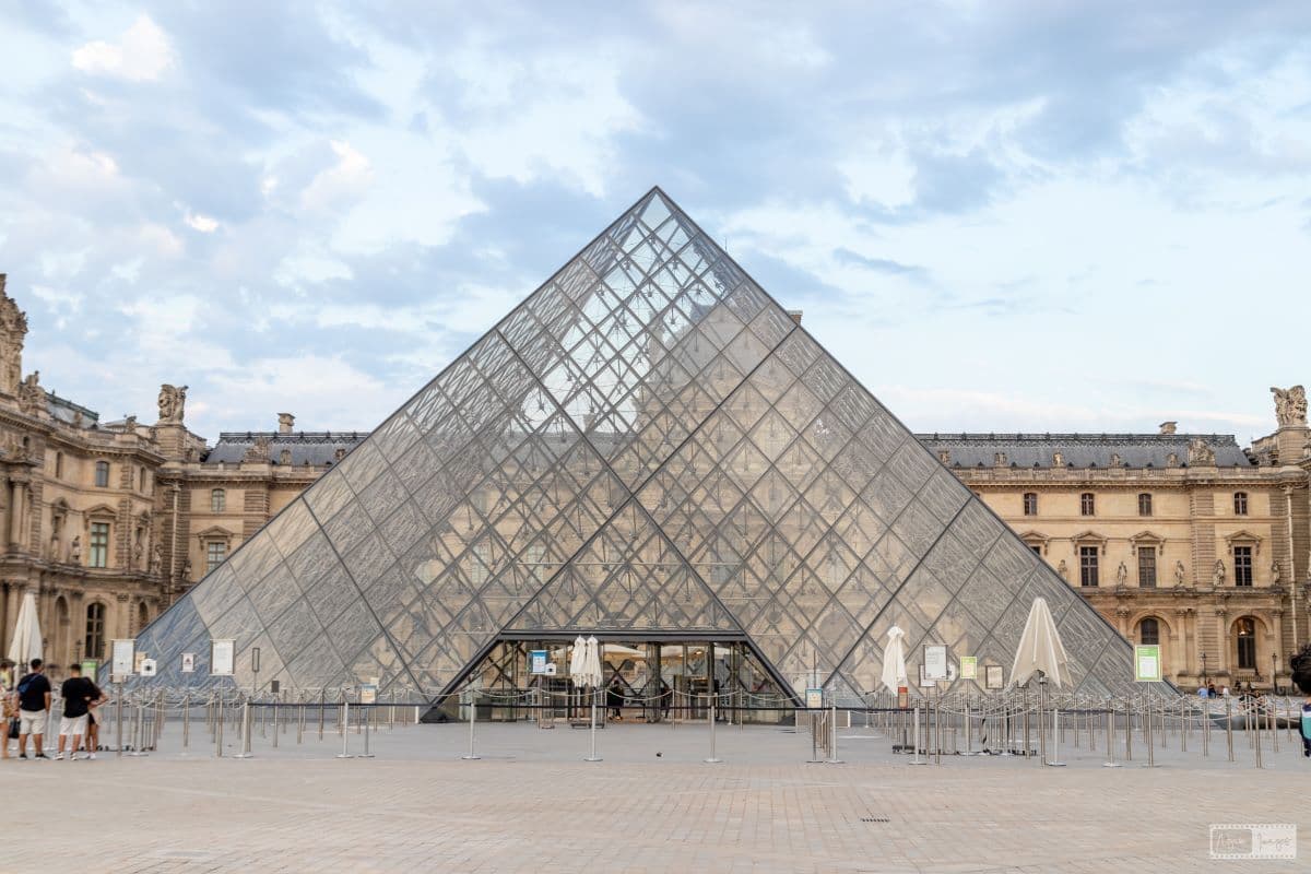 Paris Louvre